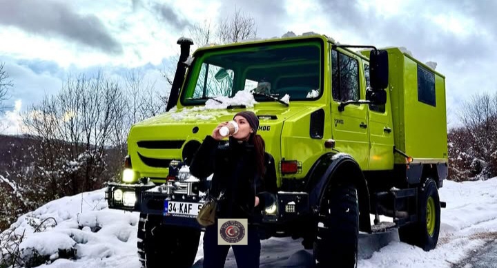 Oyuncu Fahriye Evcen’in pozu sosyal medyayı salladı