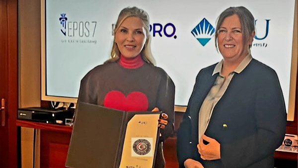 Arzu Sabancı, Bahçeşehir Üniversitesi “Sertifika Programını” başarıyla tamamladı Arzu Sabancı, Bahçeşehir Üniversitesi “Sertifika Programını” başarıyla tamamladı