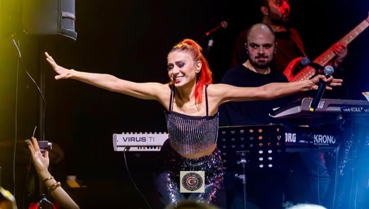 Yıldız Tilbe, sosyal medya sahte hesaplarına karşı hukuki mücadele başlattı Yıldız Tilbe, sosyal medya sahte hesaplarına karşı hukuki mücadele başlattı