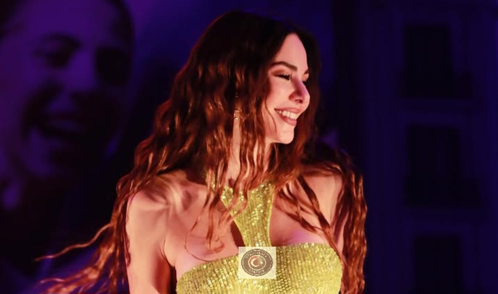 Defne Samyeli’den deprem uyarılarına sert tepki: “Sessiz ve hazırlıksız bir şekilde bekliyoruz”