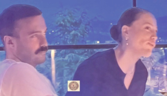 Serenay Sarıkaya ve Mert Demir aşkı tam gaz devam ediyor! Türk Haber Magazin kameralarına yansıdı… Serenay Sarıkaya ve Mert Demir aşkı tam gaz devam ediyor! Türk Haber Magazin kameralarına yansıdı…