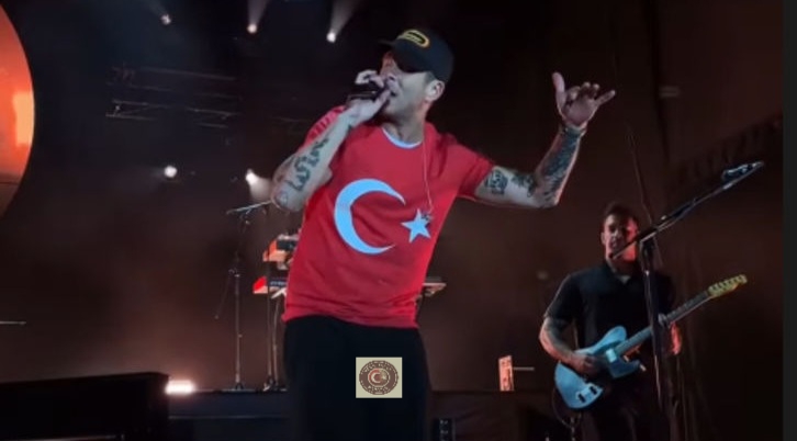 OneRepublic’ten İstanbul’a bayraklı selam!