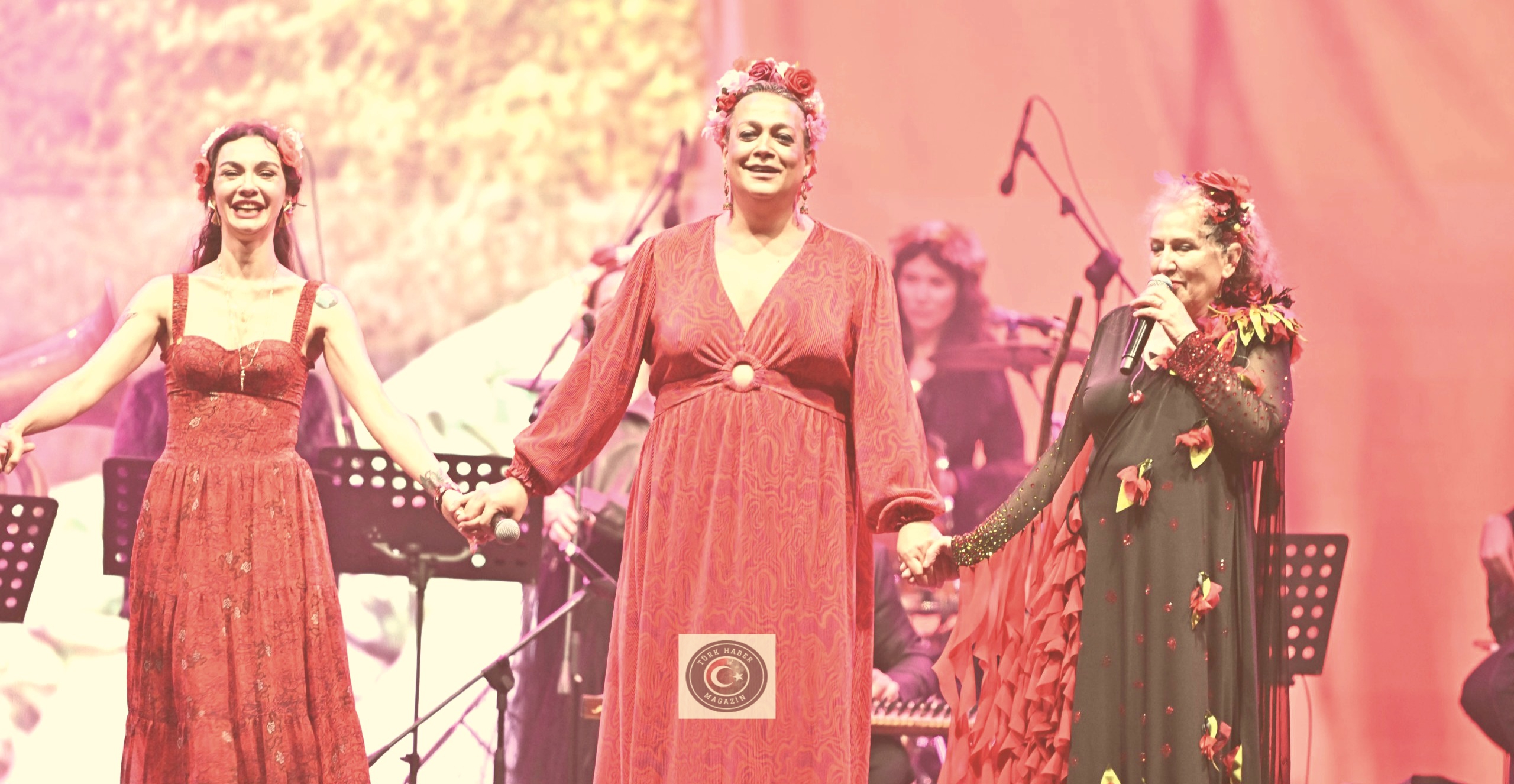 Suzan Kardeş Hıdırellez’de sahne aldı: Binlerce kişi coşkuyla kutladı