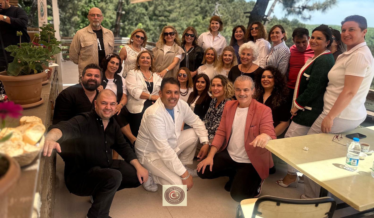 Anneler Günü’nde dayanışma ve iyilik buluşması: TAMEV ve Ahmet Diyapoğlu’ndan anlamlı etkinlik Anneler Günü’nde dayanışma ve iyilik buluşması: TAMEV ve Ahmet Diyapoğlu’ndan anlamlı etkinlik