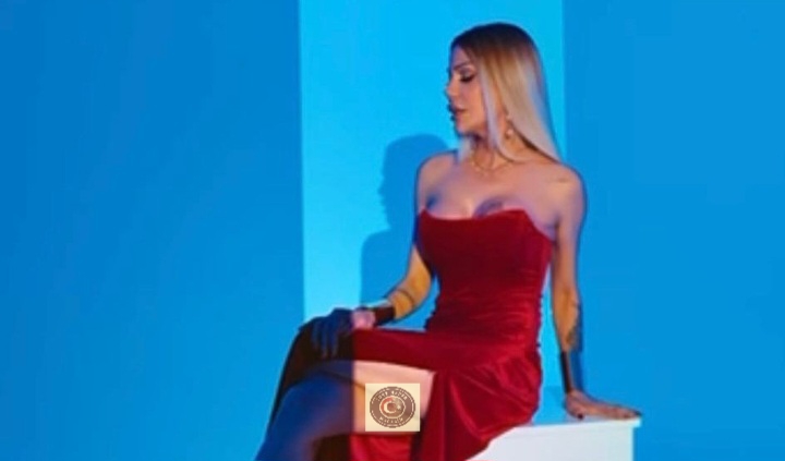 Yasemin Ünlü’den Sezen Aksu’nun “Vay” eserine güçlü yorum