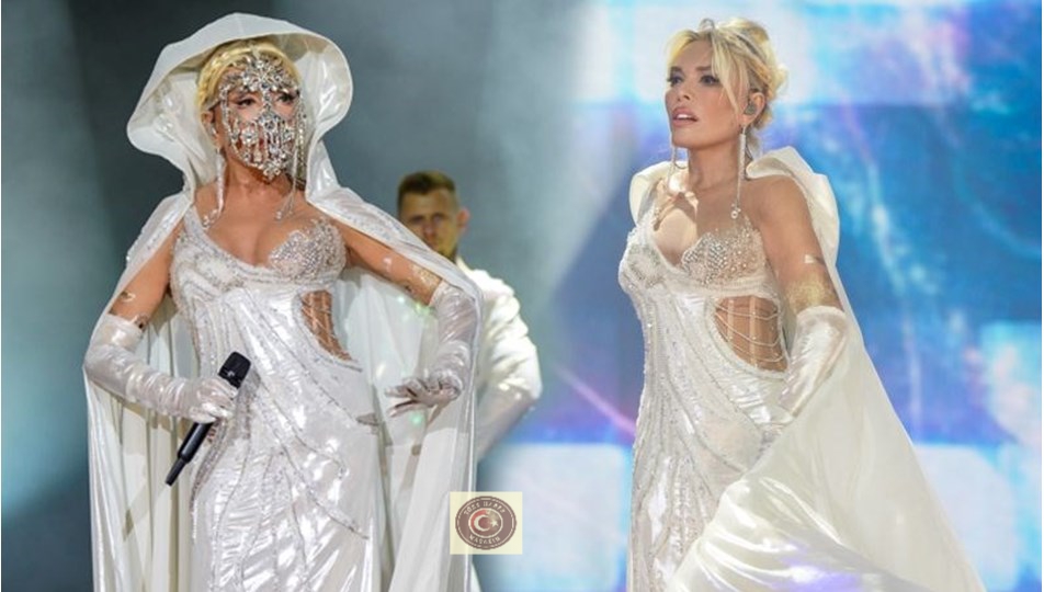 Harbiye’de Ajda Pekkan fırtınası: Teknik aksaklıklar can sıktı Harbiye’de Ajda Pekkan fırtınası: Teknik aksaklıklar can sıktı