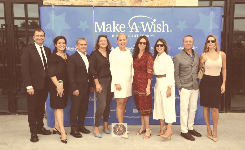 Art for Stars: Sosyetenin kalbi bu etkinlikte attı! Türk Haber Magazin cemiyet dünyasının gözünü kamaştırdı