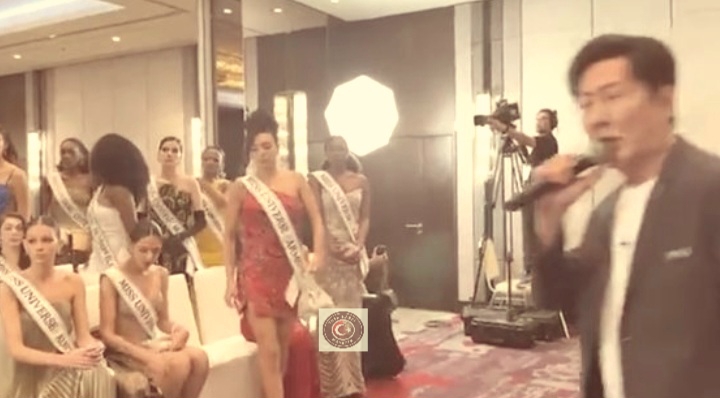 Miss Universe’te skandal: Sahne güzellikten çok gerilime sahne oldu! Miss Universe’te skandal: Sahne güzellikten çok gerilime sahne oldu!