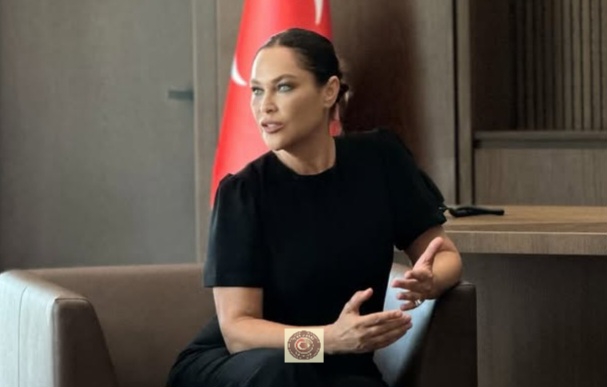 Hülya Avşar’dan yıllar sonra ekrana dönüş sürprizi! Türk Haber Magazin’e özel röportaj