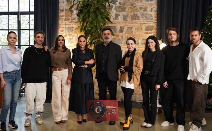 ATV’ye Hülya Avşar damgası! “Aynı Yağmur Altında” çok konuşulacak