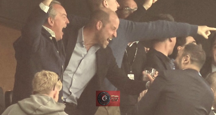 Prens William tribünde kendinden geçti! Aston Villa Freiburg’u 3-0 ezdi geçti! O anlar Türk Haber Magazin kameralarına yansıdı! Prens William tribünde kendinden geçti! Aston Villa Freiburg’u 3-0 ezdi geçti! O anlar Türk Haber Magazin kameralarına yansıdı!