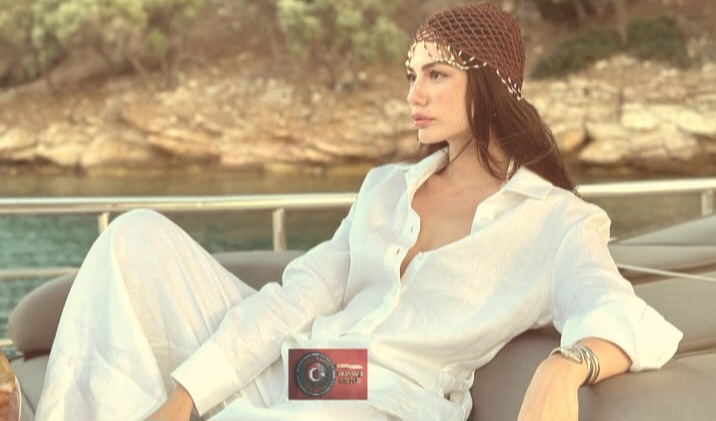 Yaz sezonuna damga vurdu! Demet Özdemir lüks teknede objektiflere yansıdı! Türk Haber Magazin’de… Yaz sezonuna damga vurdu! Demet Özdemir lüks teknede objektiflere yansıdı! Türk Haber Magazin’de…