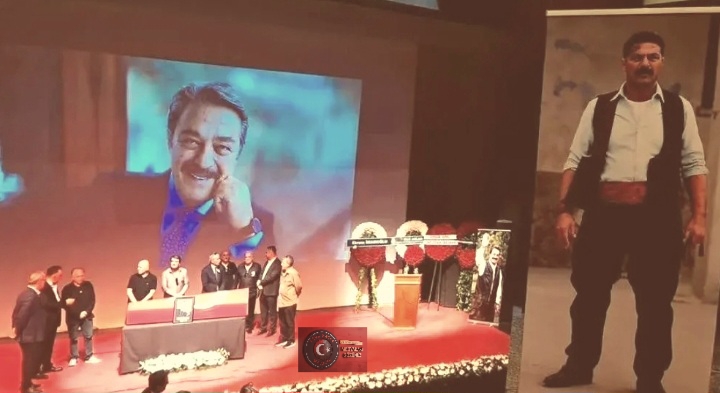 Yeşilçam’a duygusal veda! Kadir İnanır için gözyaşları sel oldu Türk Haber Magazin’de… Yeşilçam’a duygusal veda! Kadir İnanır için gözyaşları sel oldu Türk Haber Magazin’de…
