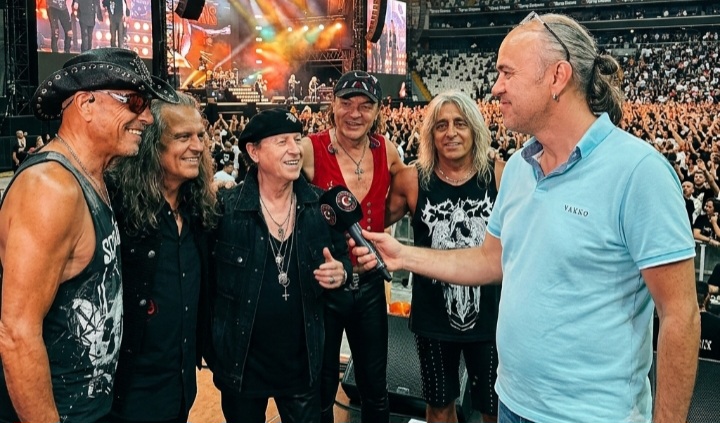 Yılın röportajı! Ünlü magazinci Habib Aytekin’den Scorpions ile İstanbul’da unutulmaz buluşma Yılın röportajı! Ünlü magazinci Habib Aytekin’den Scorpions ile İstanbul’da unutulmaz buluşma