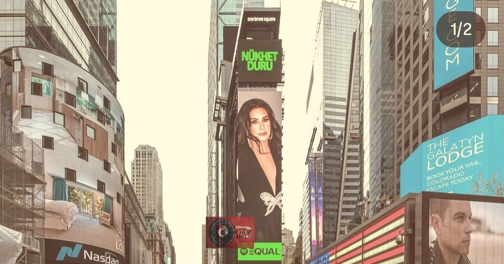 Türk müziğinin kraliçesi Nükhet Duru’dan büyük zafer! New York Times Square’de ışıkları yaktı! Türk Haber Magazin’de…